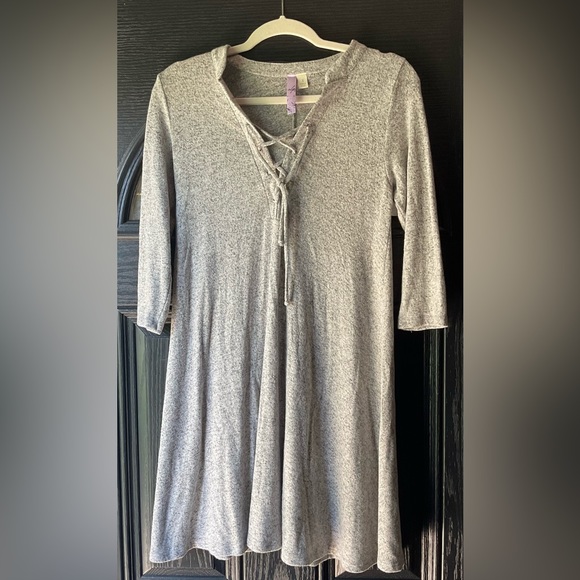 Alga (Francesca’s) Long Sleeve Dress - Picture 1 of 2